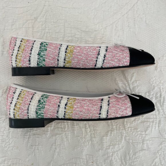 **Chanel Glittered Tweed Ballet Flats** - Picture 5 of 7